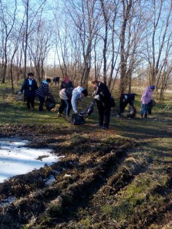 Субботник в Ловлинской