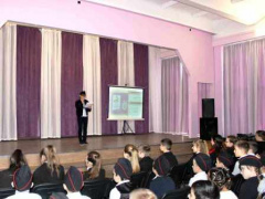 В шестой школе прошел казачий сбор