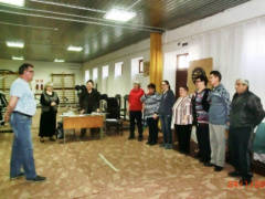 В клубе «Успех» прошли соревнования по шашкам и дартсу