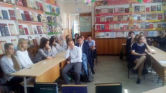 Час профилактики «Алкоголизм: только факты» провели в библиотеке для старшеклассников