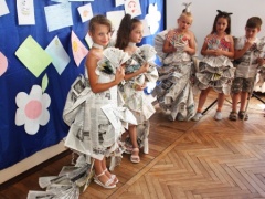 В пятой школе прошел необычный показ моды