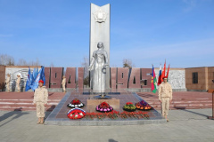 В станице Ловлинской Тбилисского района открыли мемориальный комплекс воинам, погибшим в Великой Отечественной войне