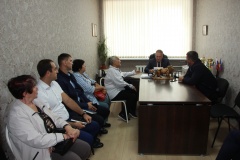 Глава района продолжает практику выездных приемов