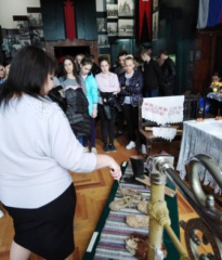 Ученики пятой школы посетили дом-музей семьи Степановых в Тимашевске