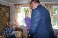 В Тбилисском районе поздравили ветерана Вов с 90-летием