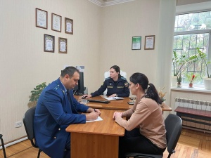 Прокуратурой Тбилисского района в Тбилисском РОСП ГУ ФССП России по Краснодарскому краю проведен тематический прием граждан по вопросу соблюдения законодательства об исполнительном производстве