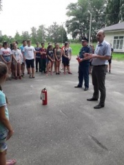 Для отдыхающих лагеря «Ласточка» провели урок безопасности