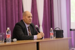 Тбилисские школьники встретились с профессором Сочинского института (филиала) РУДН