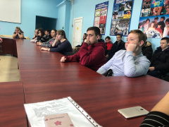 Мобильно-консультативный пункт «Твой выбор» проводит профилактическую работу среди молодёжи