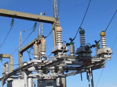 Специалисты Усть-Лабинского филиала  Кубаньэнерго за месяц реализовали свыше 200 мероприятий по техническому обслуживанию подстанций 