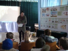 В Ловлинской прошел информационный час «Пробовать или не пробовать? вот в чем вопрос»