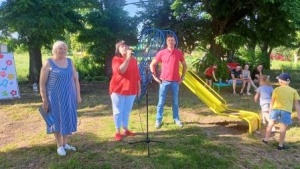 На детской площадке говорили о здоровом образе жизни