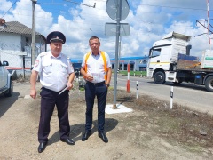 В Тбилисском районе водителям напомнили о внимательности на железнодорожных переездах