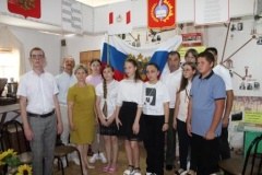 Сотрудники архивного отдела рассказали подросткам об официальном символе Тбилисского района