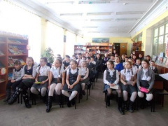 Загляните  в мамины глаза