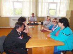 В Ловлинском  сельском поселении под председательством главы Петра Картавец  прошло  заседание Совета профилактики