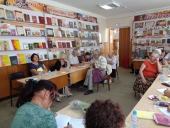 В районной библиотеке прошла встреча клуба «6 соток»