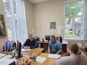 Депутаты Тбилисского района проводят приём граждан каждую первую субботу месяца