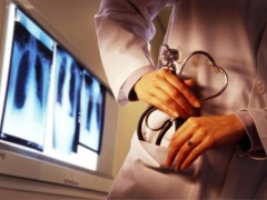 Благодаря принятым мерам прокуратуры Тбилисского района два местных жителя, больных активной формой туберкулеза, принудительно госпитализированы