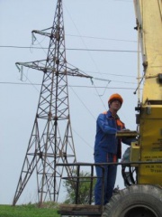 Кубаньэнерго очистило от древесно-кустарниковой растительности более 80 км трасс ВЛ в Усть-Лабинском энергорайоне 