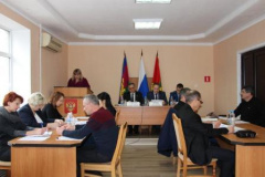 На территории первой школы построят малобюджетный спортивный комплекс