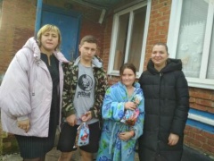 Поздравили с наступающими праздниками