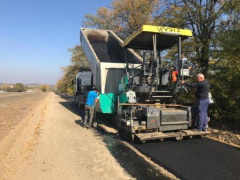 В Нововладимировской ремонтируют дорогу