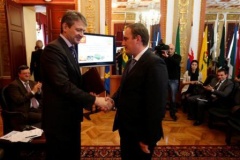 Губернатор Кубани вручил Почетную грамоту главе Тбилисского района 