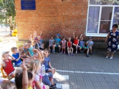 Воспитанникам детского сада «Светлячок» рассказали о растениях