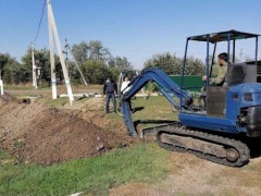В хуторе Причтовом меняют водопровод