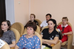 Старшие коллеги поделились опытом с молодыми депутатами
