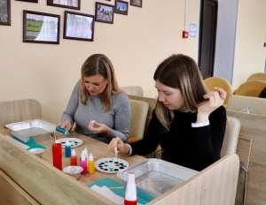 Женщины Тбилисского района создали картины на воде