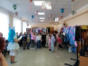 Сегодня школьники района посетили открытие Недели детской книги в Центральной детской библиотеке