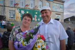 НЕОЦИНИМЫЕ ПОМОЩНИКИ ВЛАСТИ