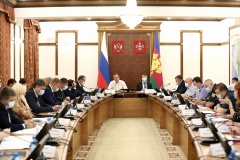 На Кубани 1 сентября праздничные линейки проведут для учеников 1, 9 и 11 классов