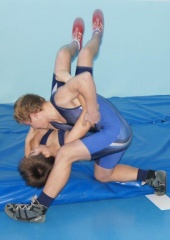 Открытое первенство по вольной борьбе прошло в Тбилисском районе