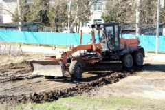 Возле детского сада «Ромашка» обустраивают парковку