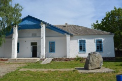 В селе Шереметьевском приступили к капитальному ремонту клуба