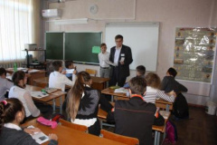 В пятой школе прошел День самоуправления