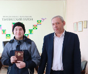 8 тбилиссцев получили паспорта Российской Федерации