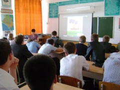 В преддверии летних каникул специалисты ГКУ КК ЦЗН Тбилисского района начали проведение классных часов 