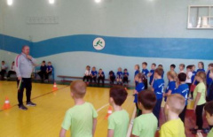 В шестой школе прошли веселые старты