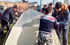 Ученики шестой школы проводят каникулы с пользой