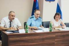 Прокуратурой Тбилисского района на регулярной основе принимаются меры, направленные на защиту прав несовершеннолетних, в том числе детей-инвалидов в части льготного обеспечения необходимыми по жизненным показаниям лекарственными препаратами