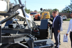 Тбилисском поселении появился новый автогрейдер