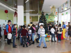 Каспийский Трубопроводный Консорциум вручил 340 подарков маленьким тбилисцам