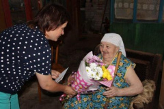 Жительница Тбилисского района отмечает 90-летний юбилей