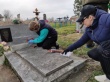 Прошел субботник по наведению порядка на могилах ветеранов Великой Отечественной войны