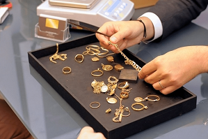 Услуги ломбардов. Права потребителя в мире финансов