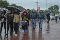 Торжественное возложение цветов